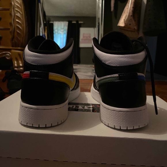 Jordan 1 - Picture 4 of 7